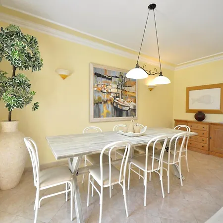 Villa In Vilamoura Near Falesia *