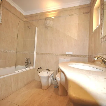 Villa In Vilamoura Near Falesia Quarteira
