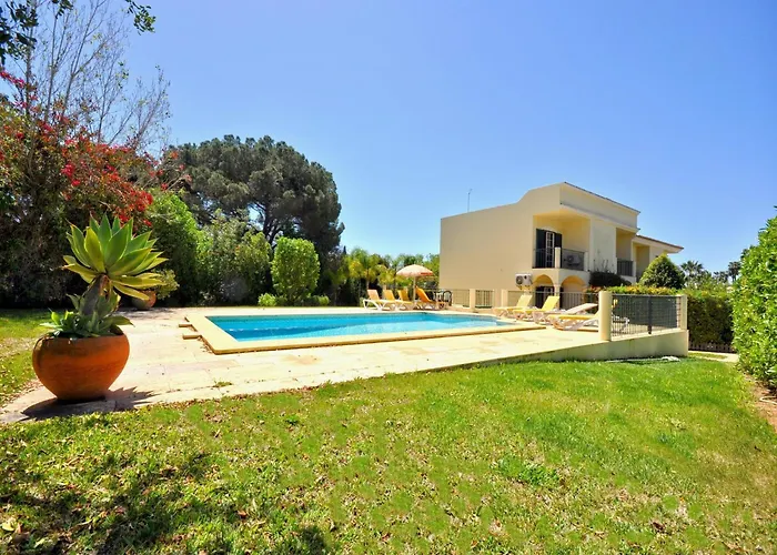 In Vilamoura Near Falesia 别墅