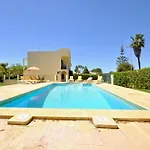 Villa In Vilamoura Near Falesia
