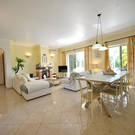 Villa In Vilamoura Near Falesia Quarteira